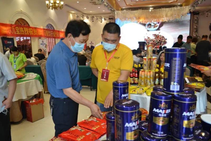 糖果派对受邀参与郑州惠济餐饮发展之顶峰论坛会